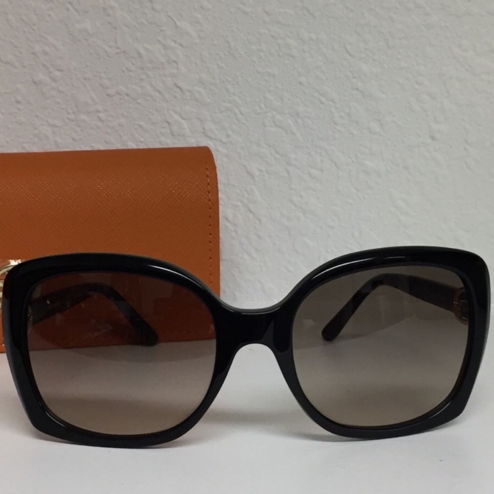 Authentic Tory Burch Sunglasses New